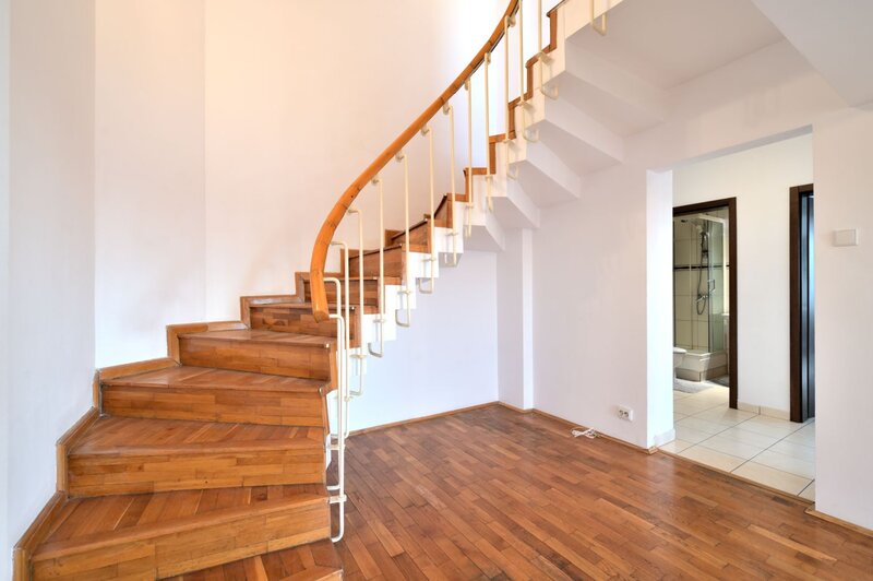 Piata Unirii 12, Fantani, Centrul Civic, Mitropolie, Palatul Parlamentului