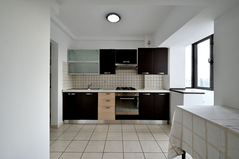 Piata Unirii 12, Fantani, Centrul Civic, Mitropolie, Palatul Parlamentului